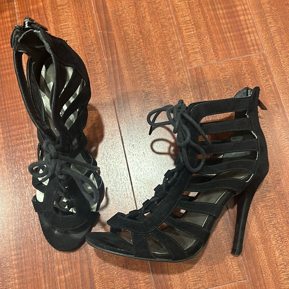 Guess Sandals